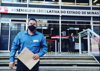 CICLOVIA DO SANTANA X MORADA DOS HERÓIS: VEREADORES ENTREGAM OFÍCIO SOLICITADO OBRA DE CONSTRUÇÃO