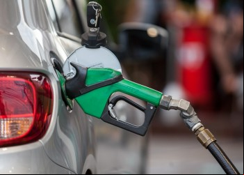 GASOLINA JÁ É VENDIDA A R$ 7,36