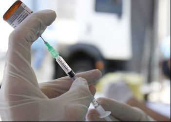 PREFEITURA SUSPENDE VACINA APÓS CRIANÇA SOFRER PARADA CARDÍACA