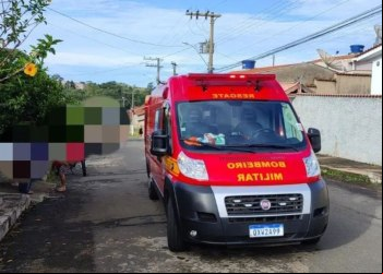 IDOSA É ATACADA POR CÃES PITBUL E É SOCORRIDA PELOS BOMBEIROS