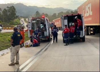 ACIDENTE GRAVE NA BR-381 MOBILIZA EQUIPES DE RESGATE