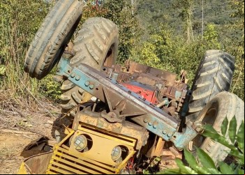 Homem morre esmagado por trator em Antônio Dias