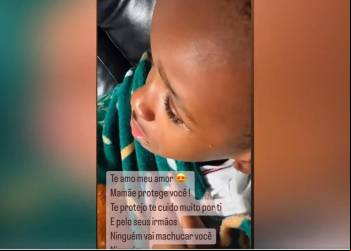 'Mamãe, um dia eu vou ficar branco?', pergunta criança negra chamada de cocô