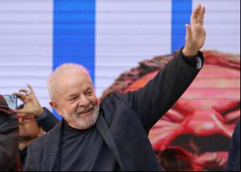 LULA VAI A IPATINGA, PEQUENO GRUPO DE NOVA ERA DESLOCAM EM EXCURSÃO