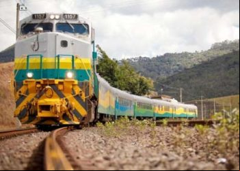 Trem de ageiros vitória a minas tem novos horários a partir desta 5ª