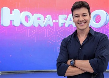 RODRIGO FARO RENOVA COM A RECORD APÓS CORTE DE METADE DO SALÁRIO, DIZ COLUNISTA