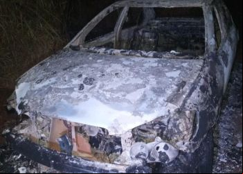 COROLLA FURTADO EM NOVA ERA É ENCONTRADO INCENDIADO EM SANTA BÁRBARA
