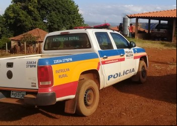 EM SÃO DOMINGO DO PRATA POLÍCIA PRENDE TRÊS POR SUSPEITA DE CÁRCERE PRIVADO
