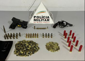 PM apreende armas e vasta quantidade de munição com dois homens, no Vale do Aço
