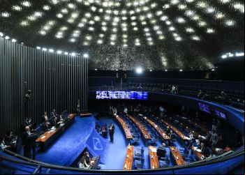 Senado aprova pensão especial para filhos de vítimas de feminicídio