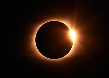 Eclipse anular do sol neste sábado poderá ser visto do Brasil