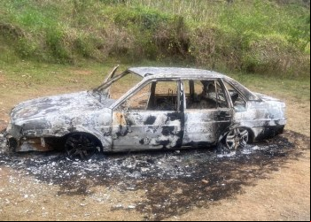 Corpo é encontrado carbonizado dentro de porta-malas de carro, em São Gonçalo do Rio Abaixo