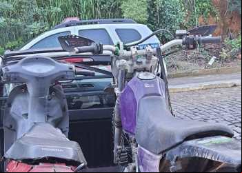 FIM DO ROLÊ: PM DO PRATA APREENDE MOTOS IRREGULARES DURANTE OPERAÇÃO