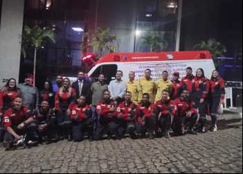 GAVE PARTICIPA DE SOLENIDADE DE ENTREGA DE AMBULÂNCIA AOS BOMBEIROS DO PRATA