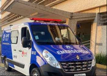 NOVA ERA: MOTOCICLISTA CAI APÓS ESCORREGAR EM ÓLEO NA BR-381