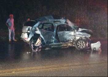 GRAVE ACIDENTE NA BR-381 DEIXA TRÊS FERIDOS