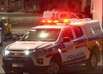 INCONFORMADO COM O FIM DO RELACIONAMENTO HOMEM ATROPELA EX- NAMORADA