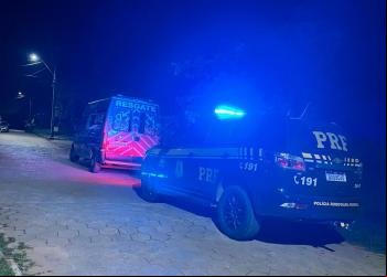 CASAL DESPENCA DE VIADUTO NA BR-381 EM NOVA ERA APÓS PERDER CONTROLE DE CARRO