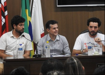 AUDIÊNCIA PÚBLICA DISCUTE POLÍTICAS DE APOIO A PESSOAS COM AUTISMO EM NOVA ERA