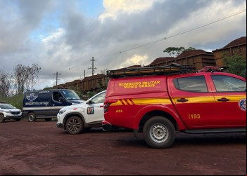 EQUIPES DE RESGATE TENTAM IMPEDIR HOMEM DE SE JOGAR DE PONTILHÃO DA VALE EM BARÃO DE COCAIS