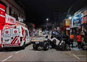 ACIDENTE NA MADRUGADA EM MONLEVADE DEIXA UM FERIDO