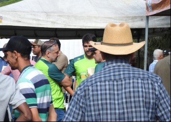 DIA DE CAMPO PROMOVIDO PELA ACIANE CDL DE NOVA ERA REÚNE PRODUTORES RURAIS E DESTACA INOVAÇÃO, CONHECIMENTO E SOLIDARIEDADE