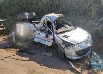 IDENTIFICADO MOTORISTA QUE MORREU EM COLISÃO COM CARRETAS