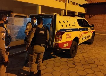 SUSPEITOS DE TRÁFICO EM ANTÔNIO DIAS SÃO PRESOS COM DROGAS EM CORONEL FABRICIANO